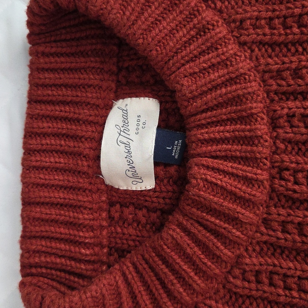 2 For $30 - Universal Threads Rust Ribbed Knit Sweater - Picture 3 of 3